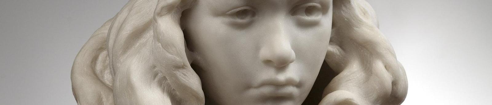 Dtéail du buste de Victor Ségoffi représentant Thérèse Combarieu, enfant